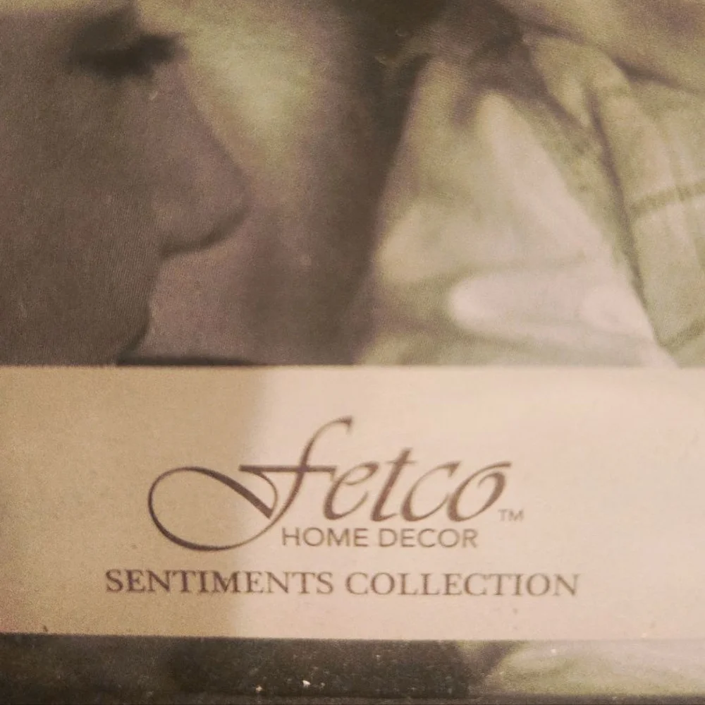 New! Fetco Home Decor Distressed Picture Frame